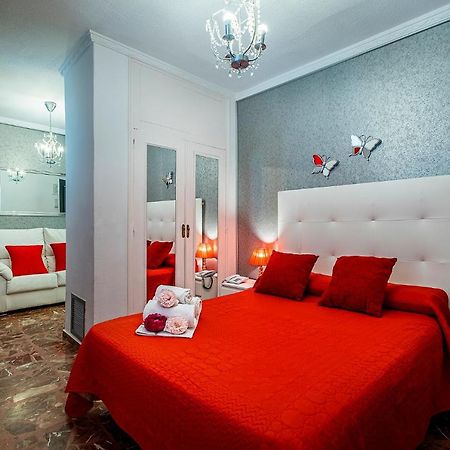Hotel Gines Luaran gambar