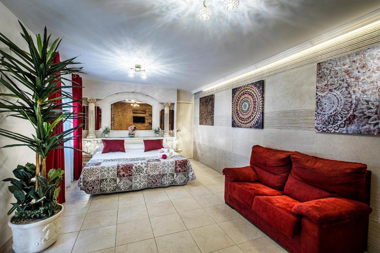 Hotel Gines Luaran gambar