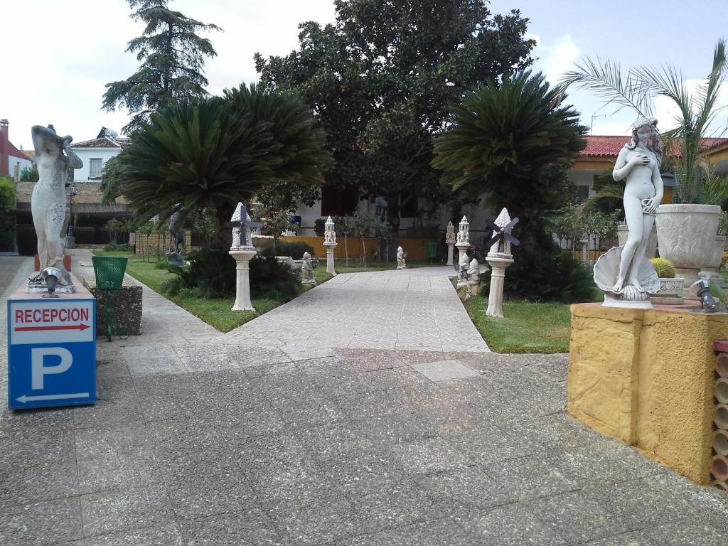 Hotel Gines Luaran gambar